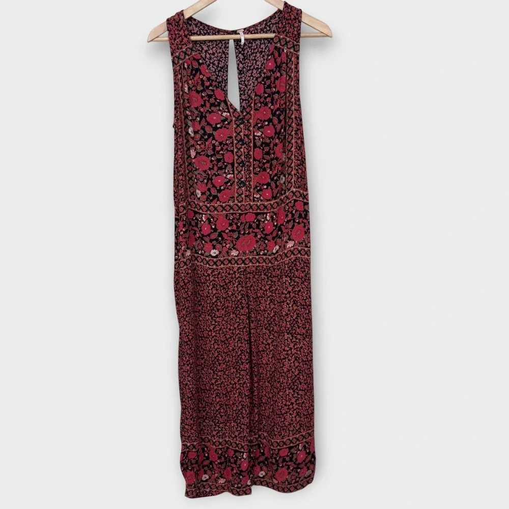 Free People Jumpsuit XS Red Black Floral‎ Wide Leg Cropped Keyhole Back Boho